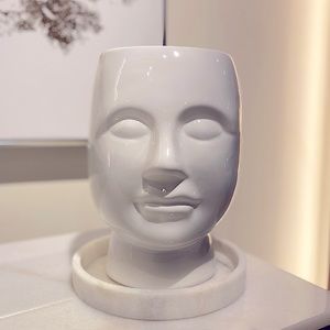 Face bowl/plant decor